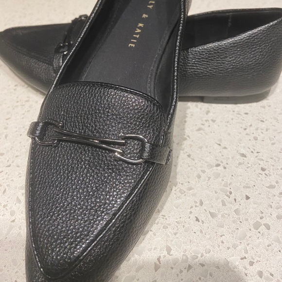 Kelly & Katie Black Loafer - Picture 1 of 4